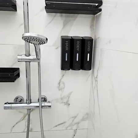 Centrica De Lujo Gv 4 * فالنسيا