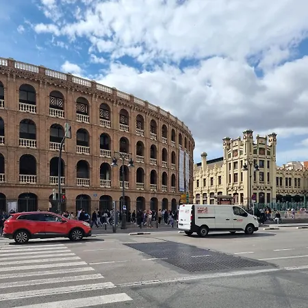 Centrica De Lujo Gv 4 * فالنسيا